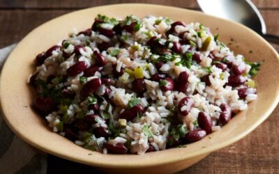 Garlic Rice and Black Beans, a Flavorful Side Dish Companion!